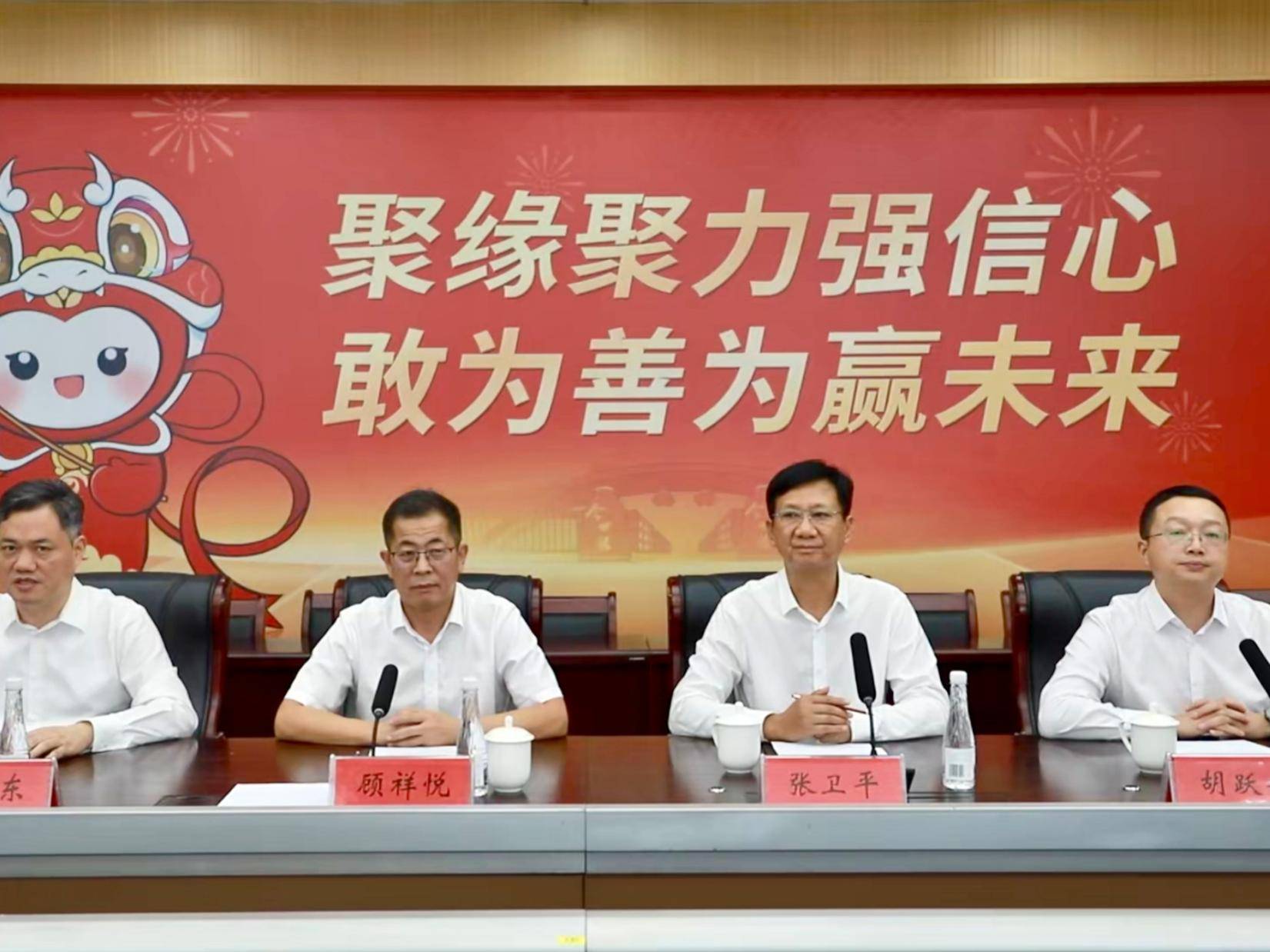 
                        4:3图片