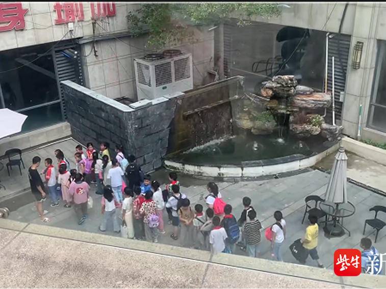 
                        4:3图片