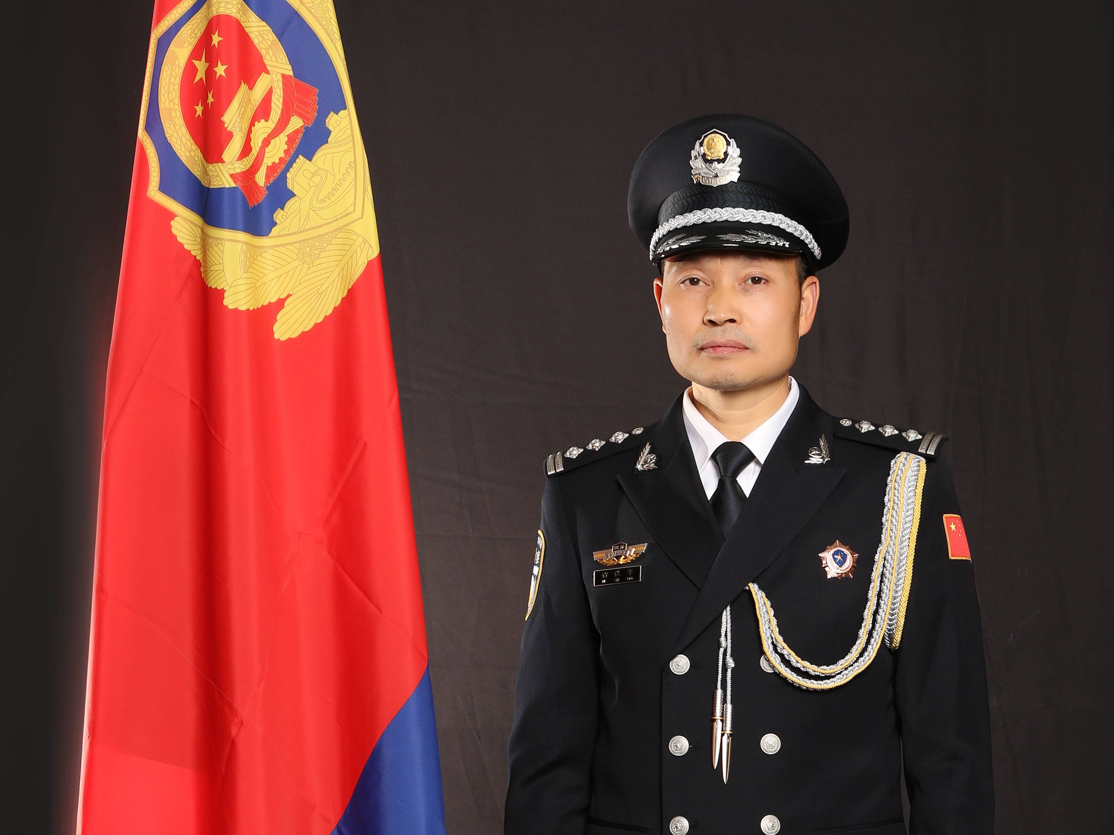 
                        4:3图片