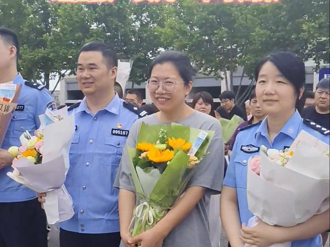 
                        4:3图片