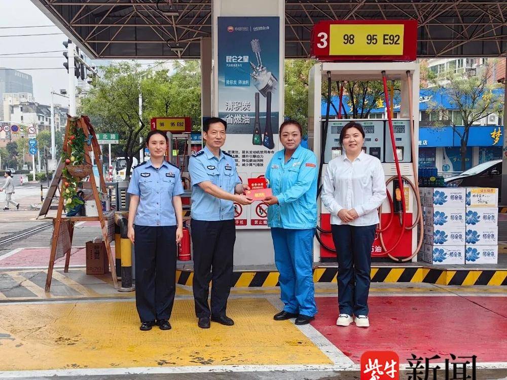 
                        4:3图片
