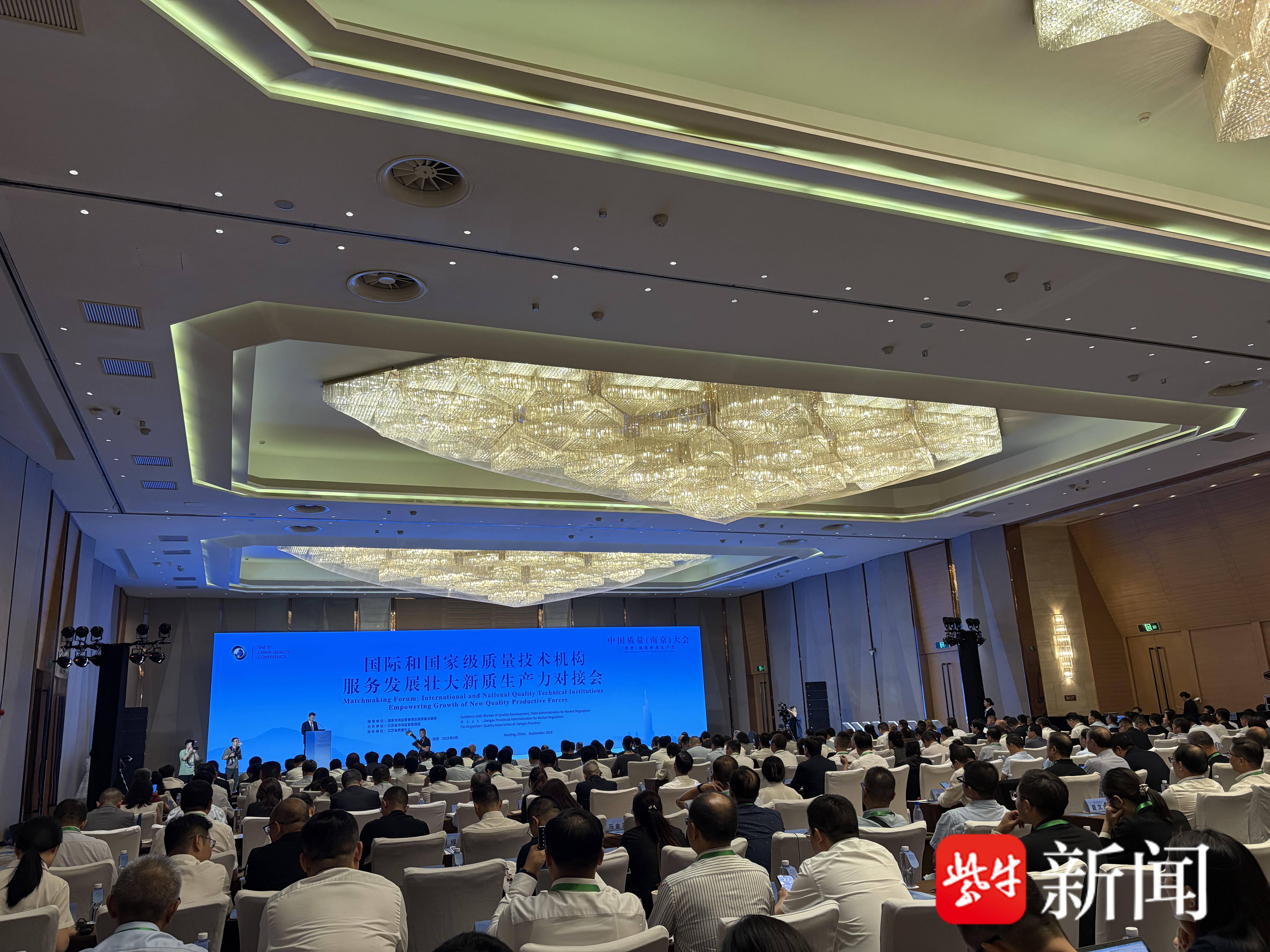 
                        4:3图片