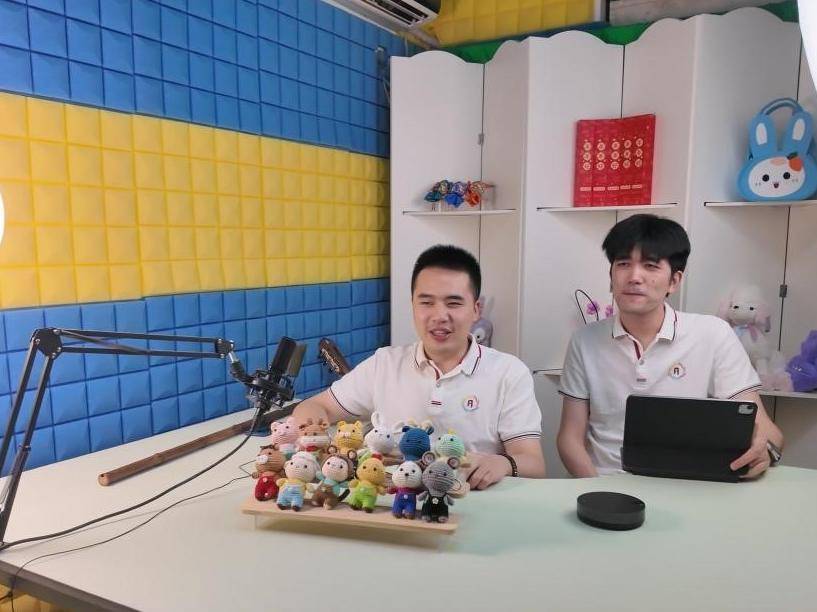 
                        4:3图片