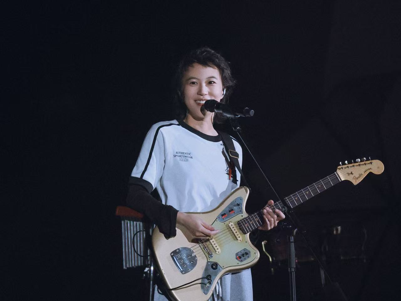 
                        4:3图片