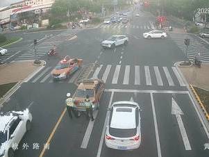 
                        4:3图片