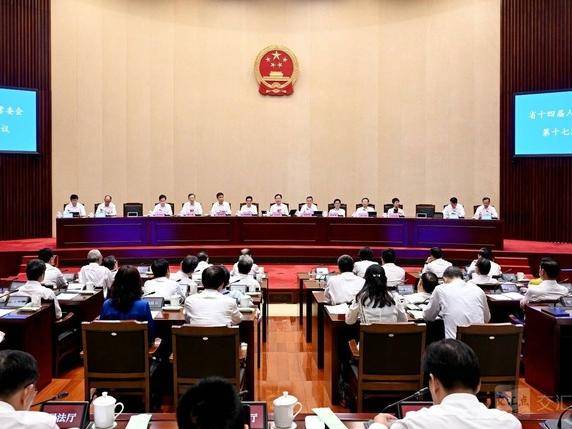 
                        4:3图片