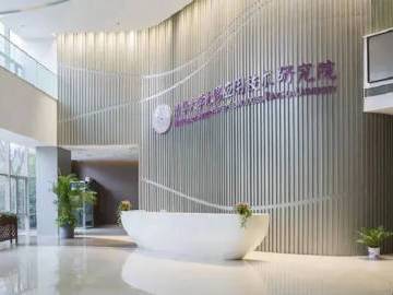 
                        4:3图片