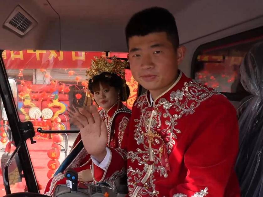 
                        4:3图片