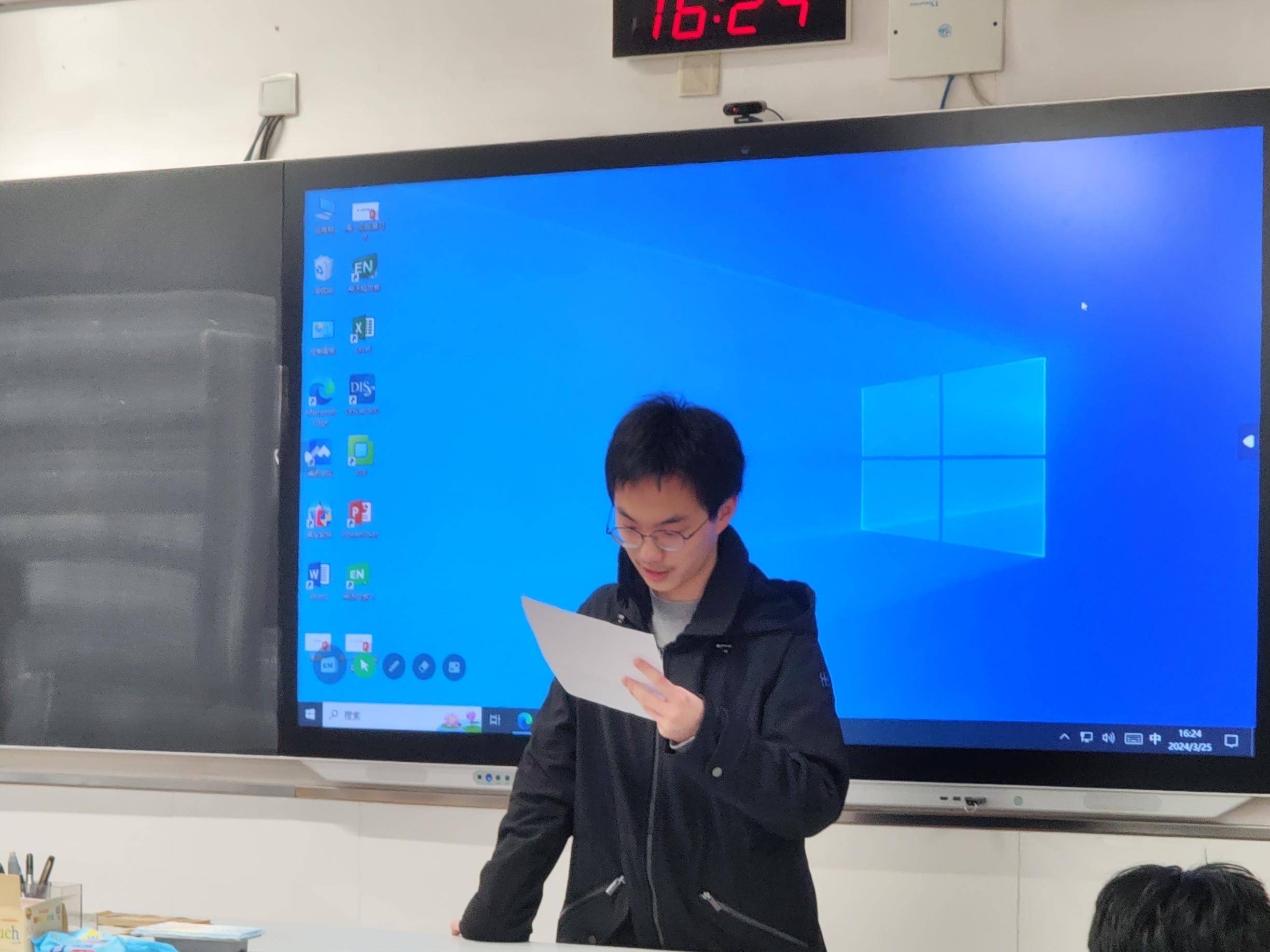 
                        4:3图片
