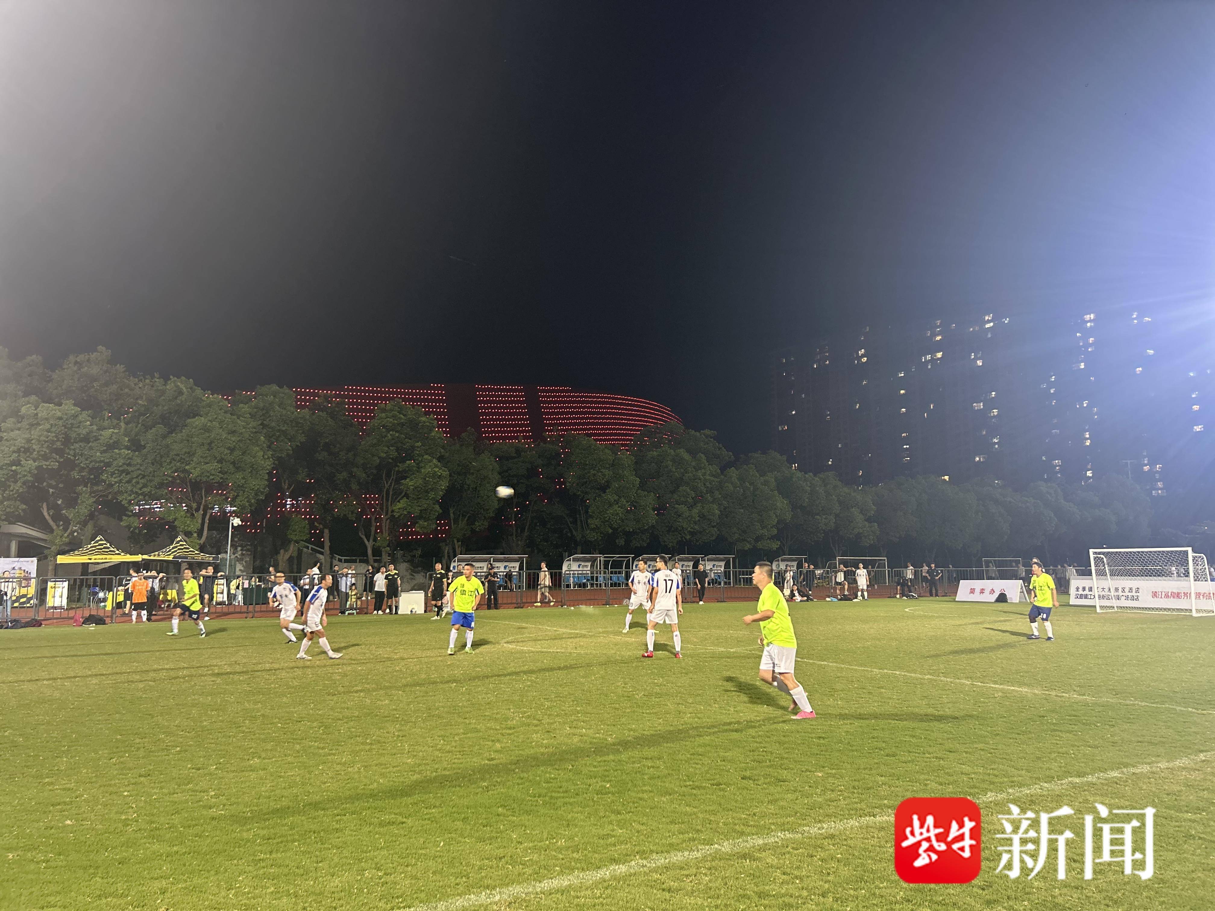 
                        4:3图片