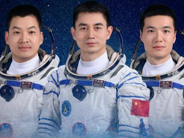
                        4:3图片