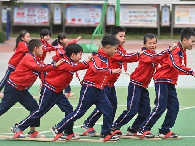 
                        4:3图片