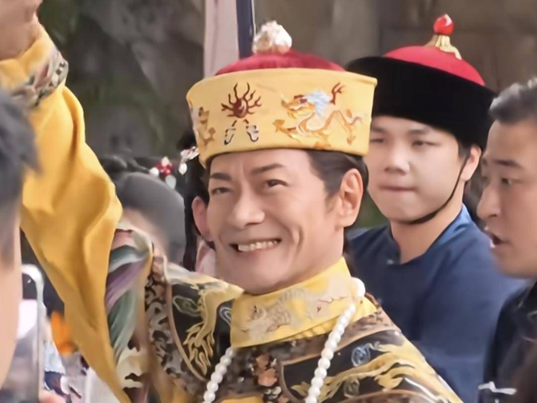 
                        4:3图片