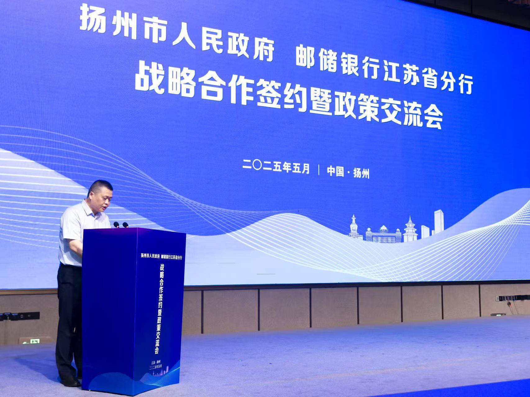 
                        4:3图片