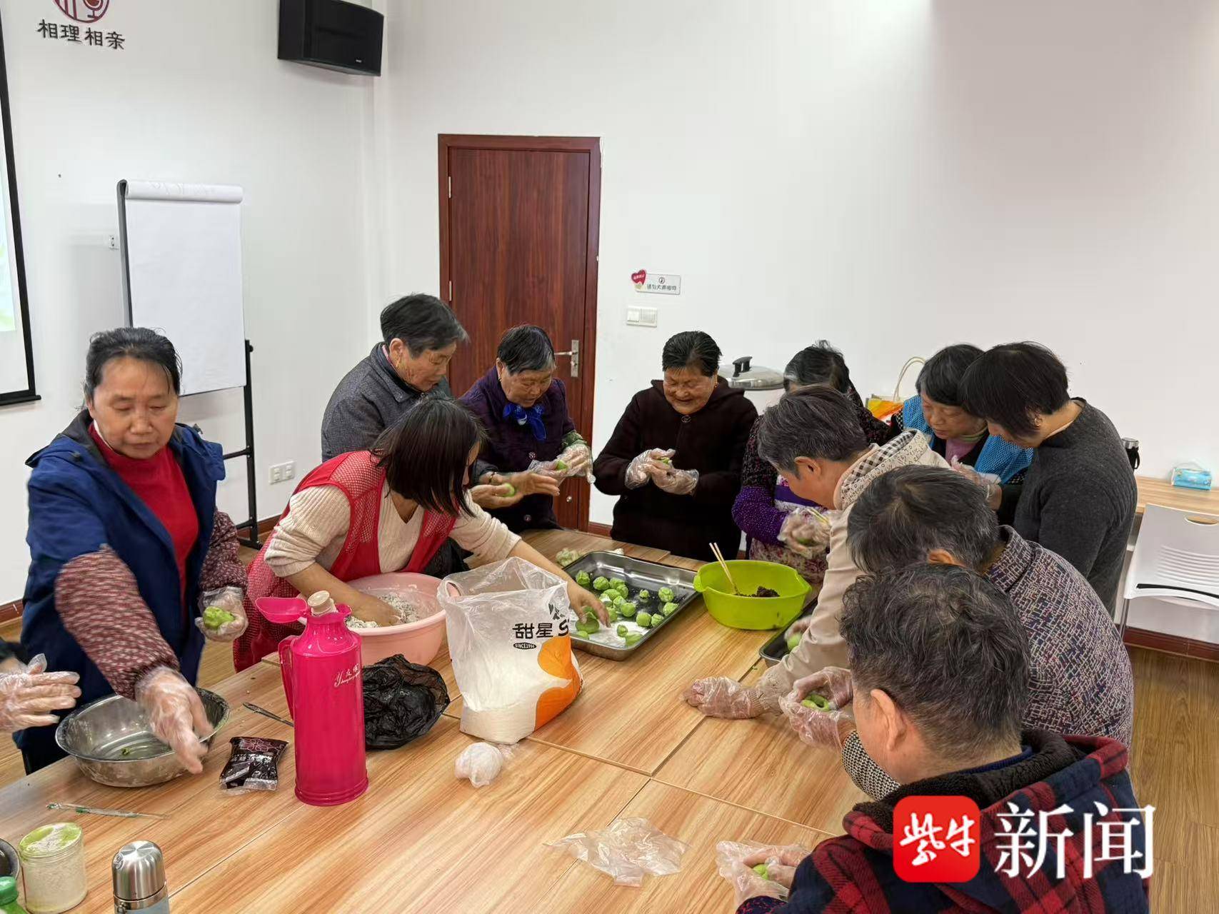 
                        4:3图片