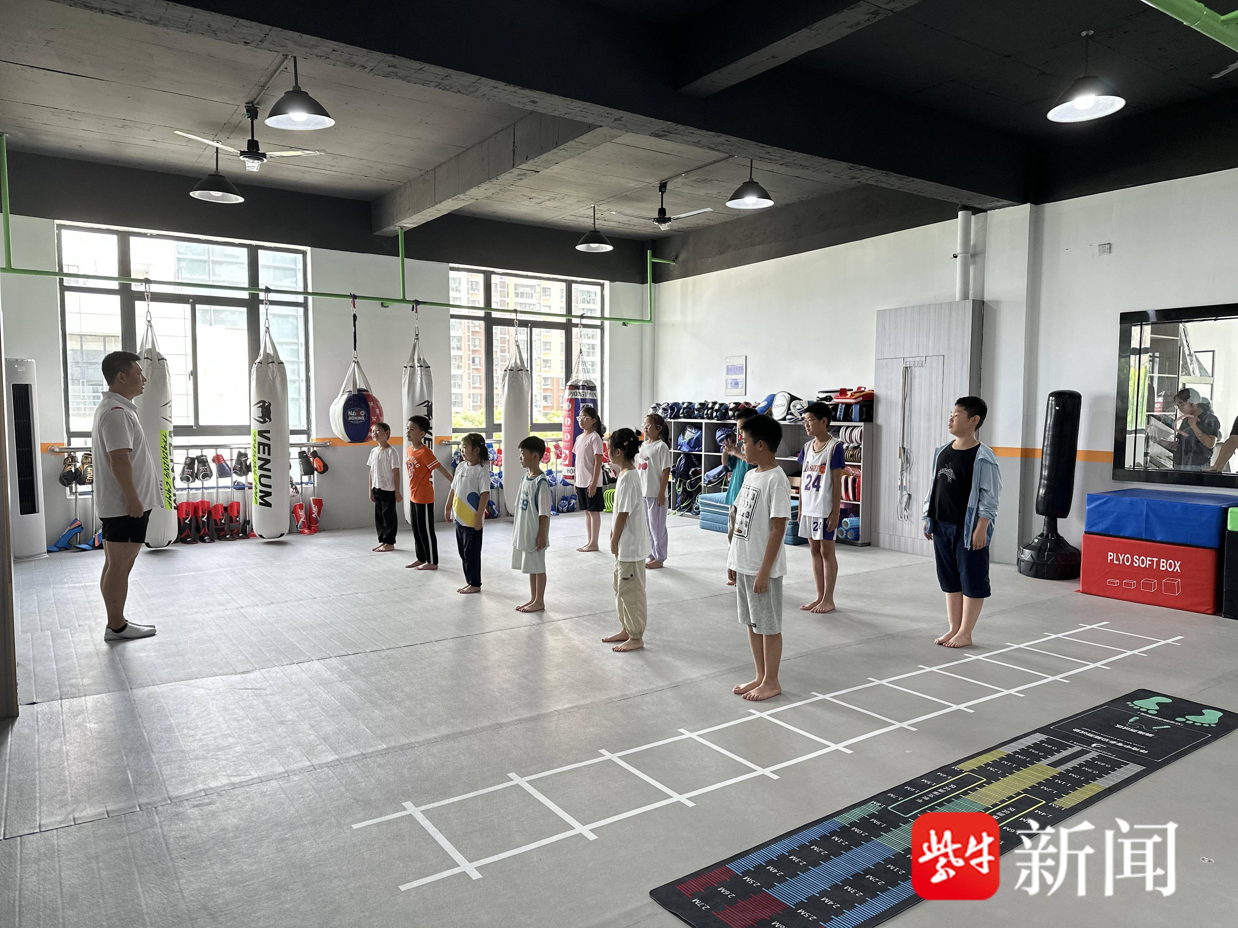 
                        4:3图片