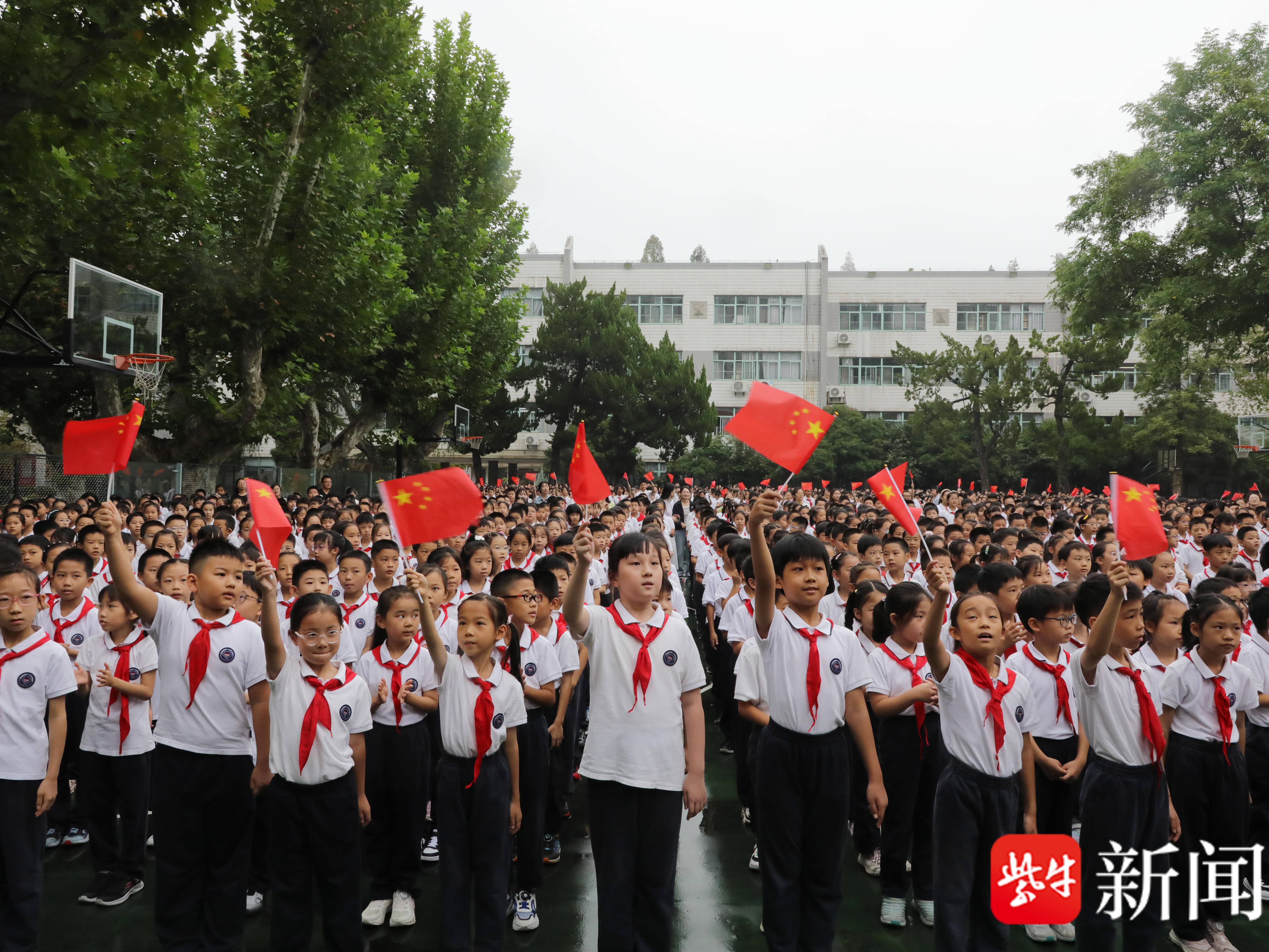 
                        4:3图片