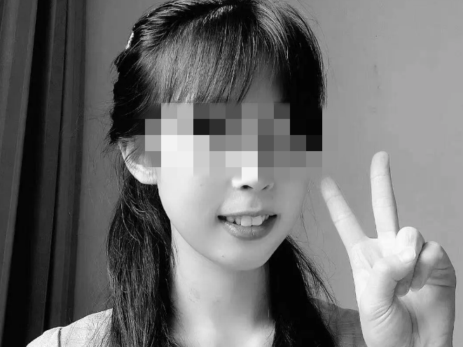 
                        4:3图片
