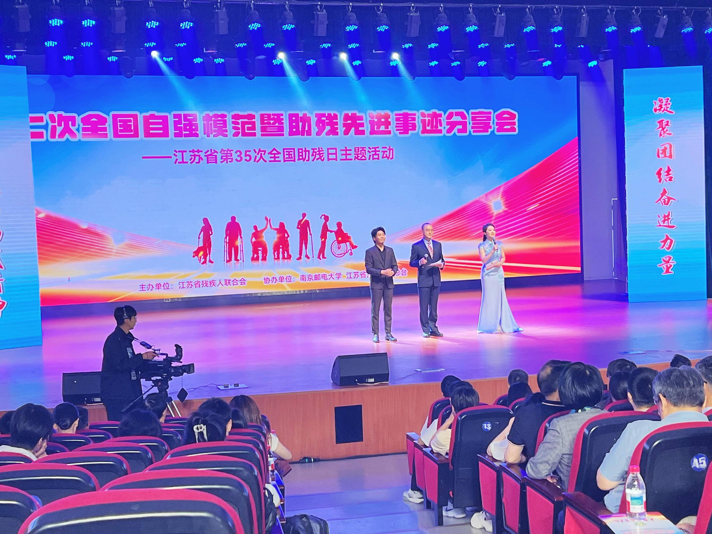 
                        4:3图片