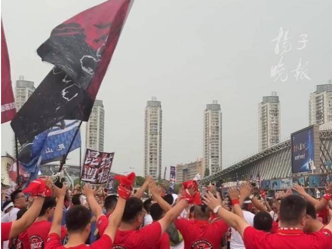 
                        4:3图片