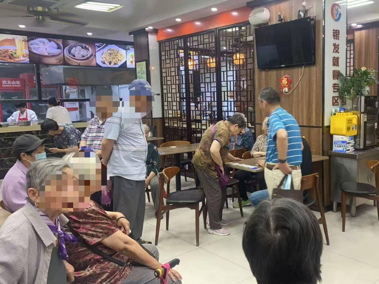 
                        4:3图片