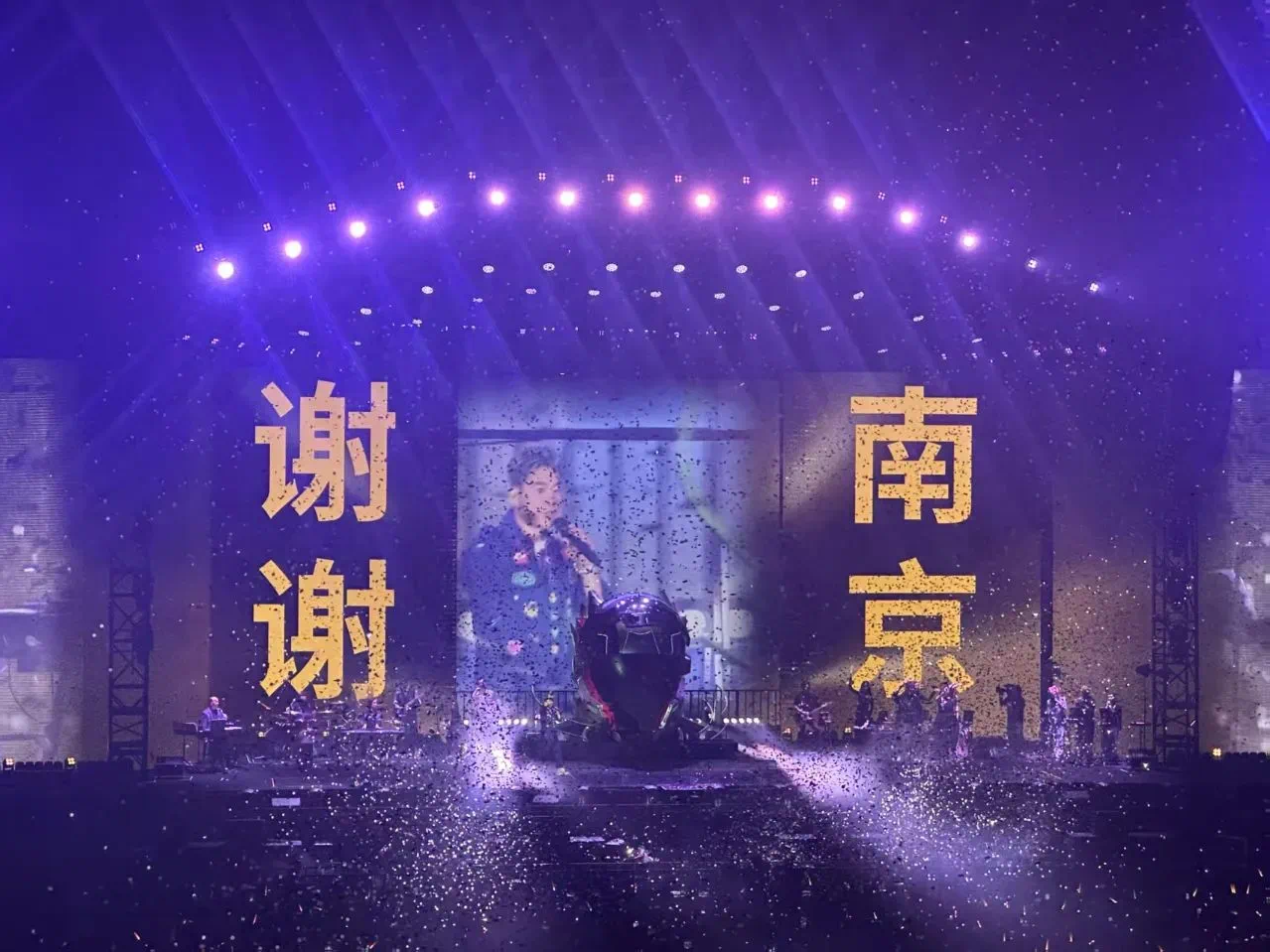 
                        4:3图片