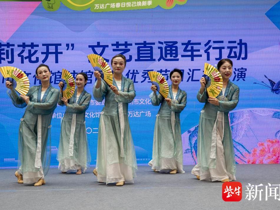
                        4:3图片