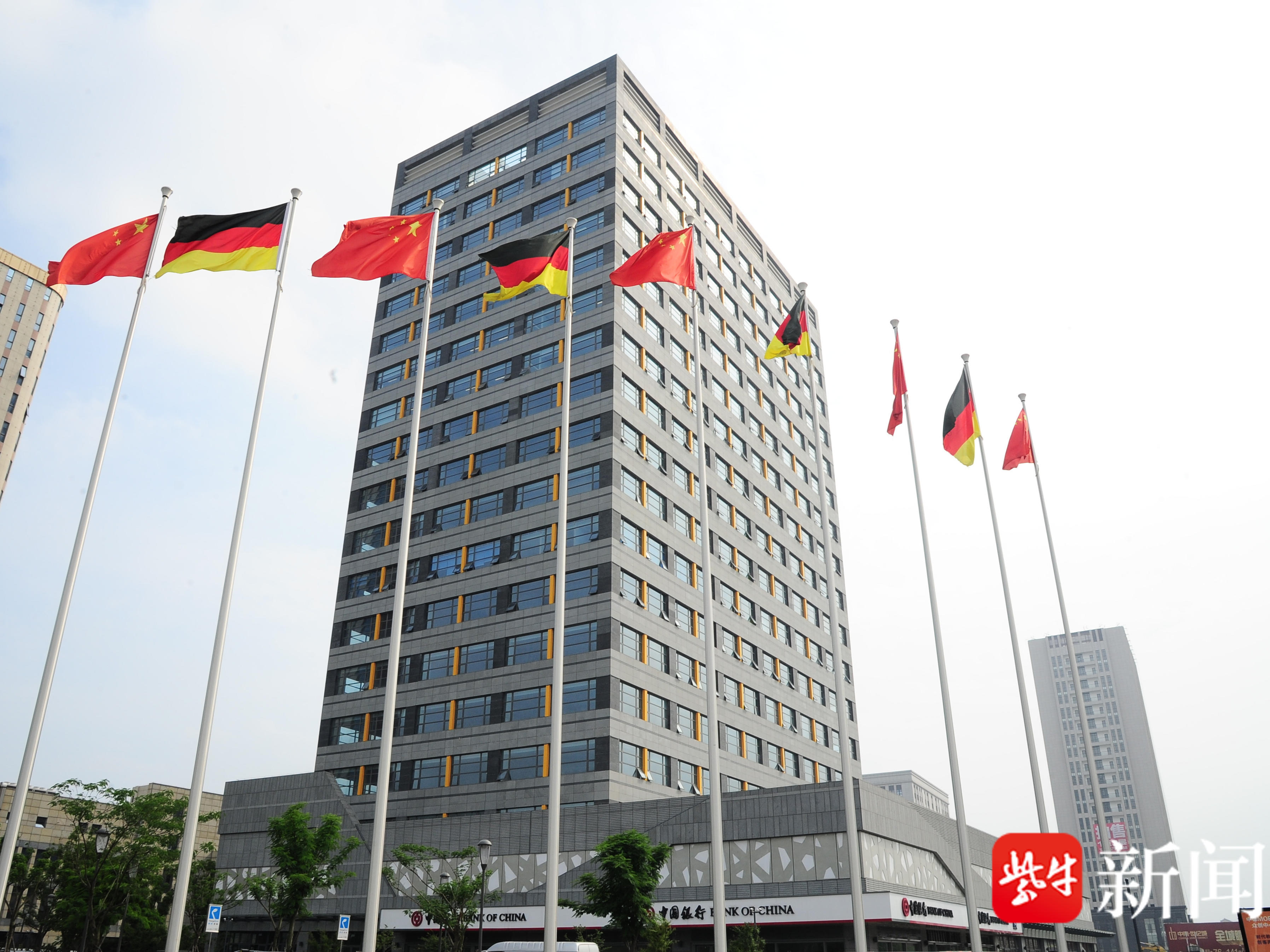 
                        4:3图片
