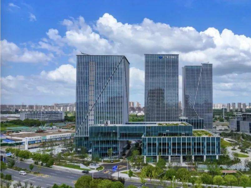 
                        4:3图片