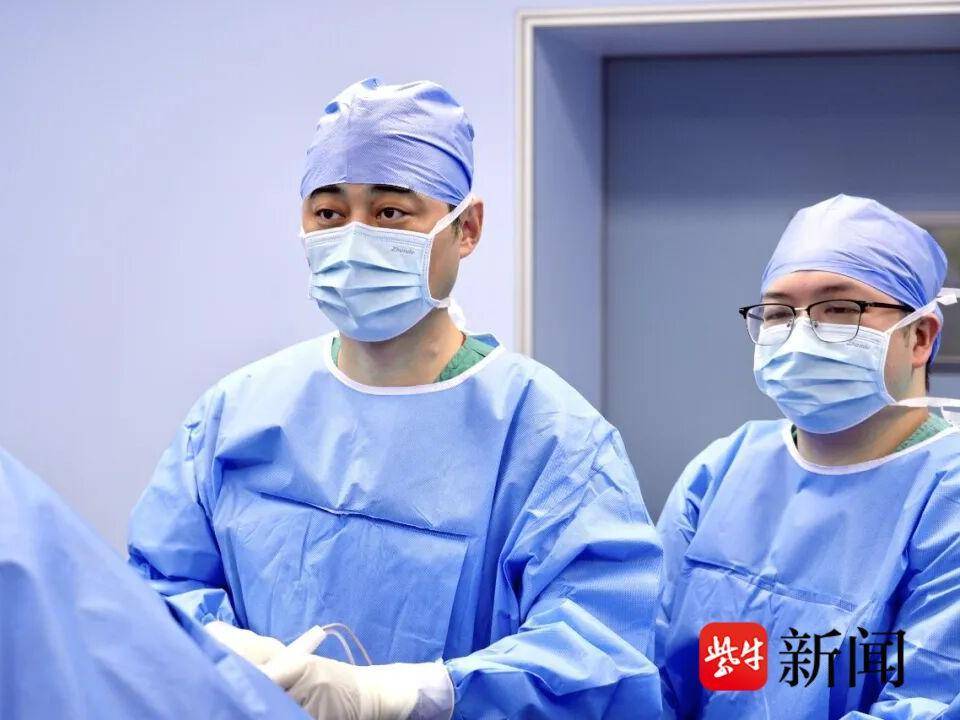 
                        4:3图片