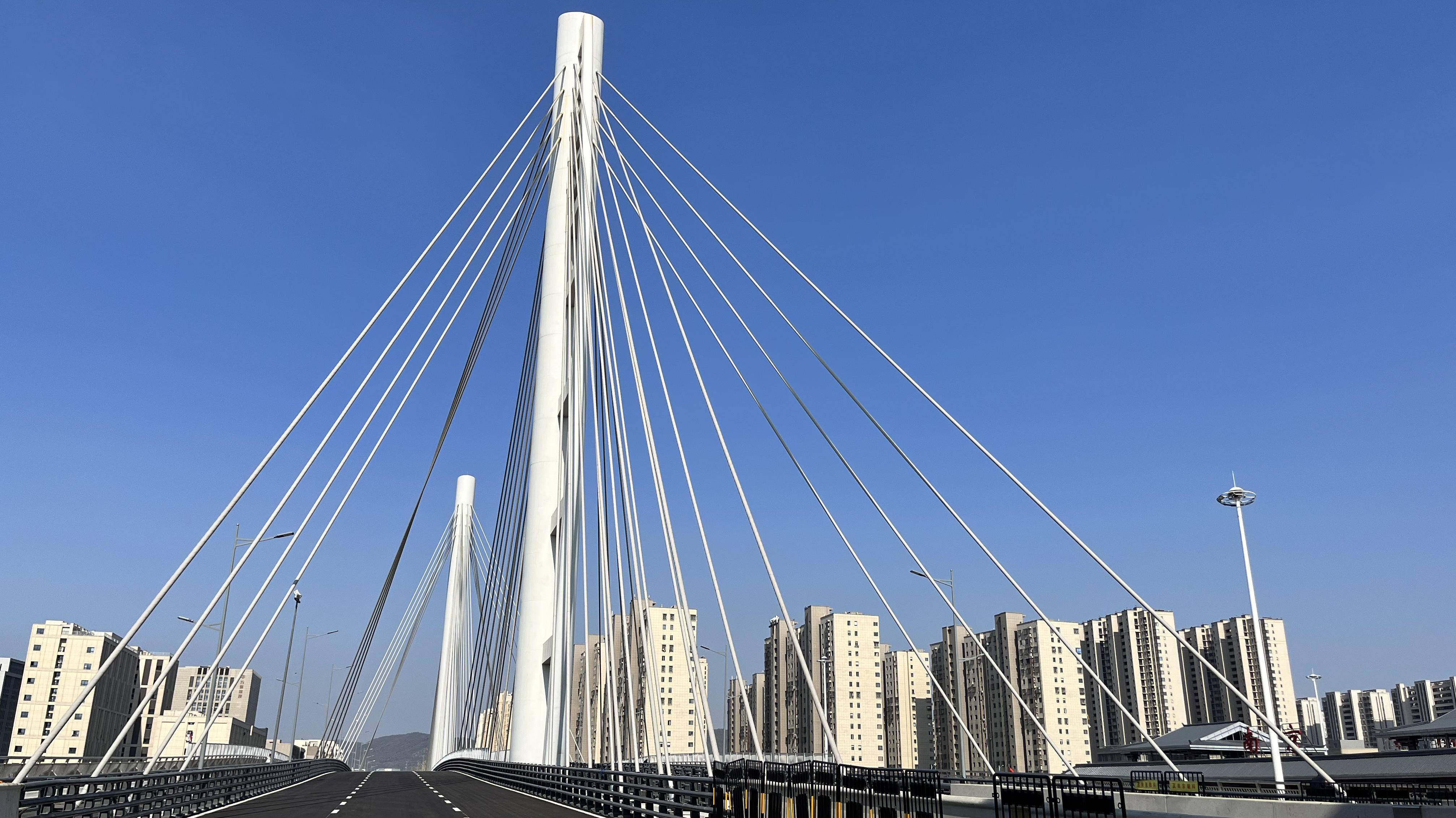 【视频】南京江宁文靖路高架桥竣工 4月3日上午7点通车