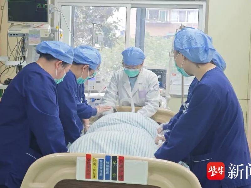 
                        4:3图片