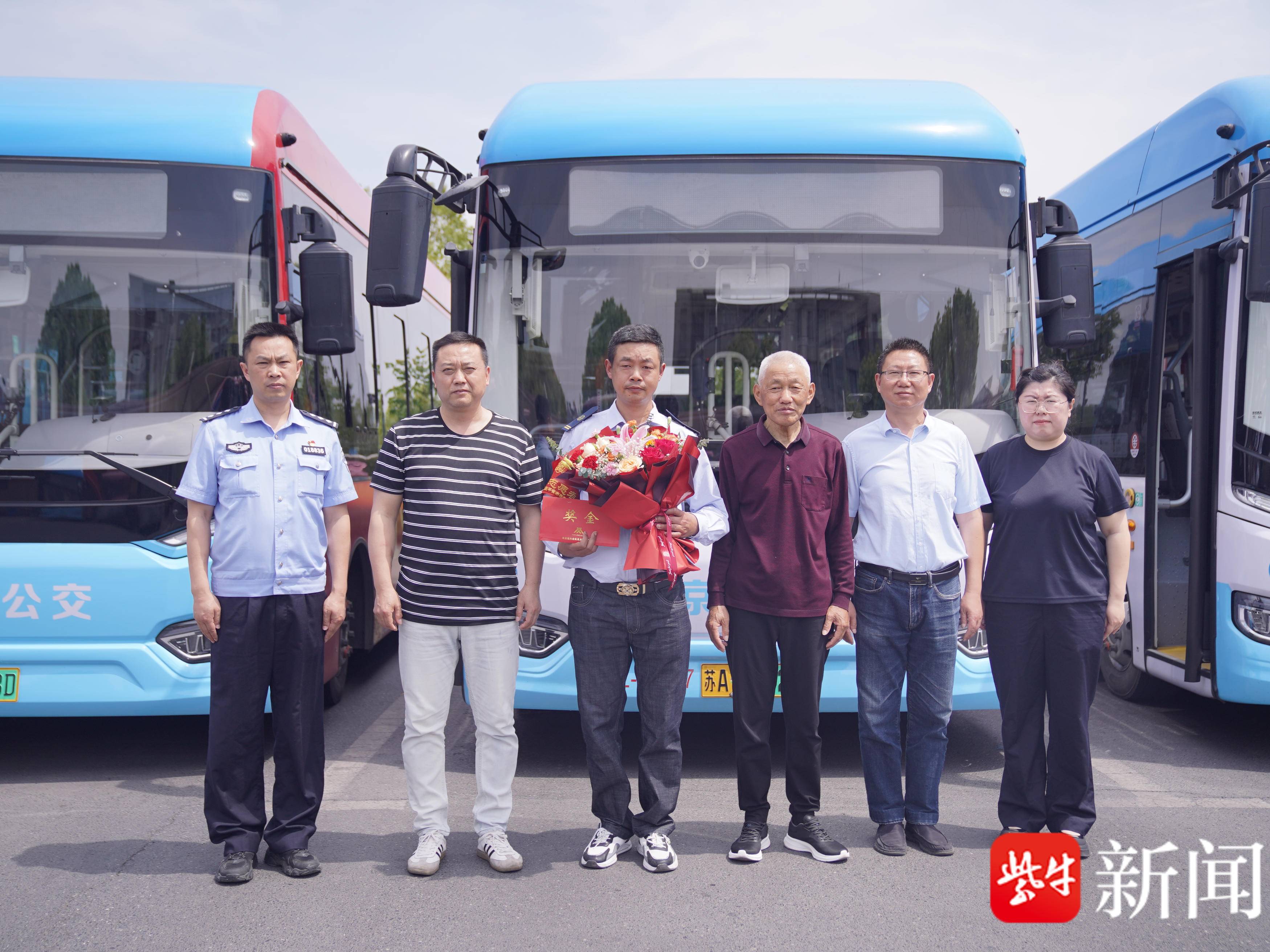 
                        4:3图片