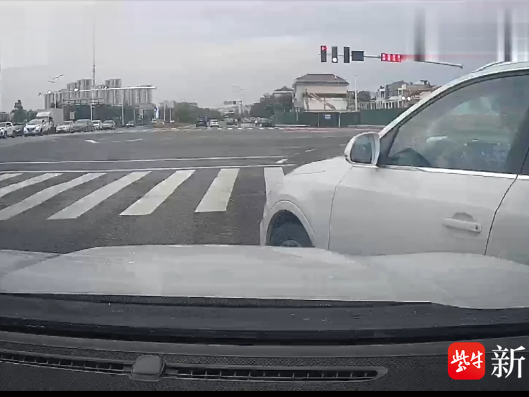 
                        4:3图片