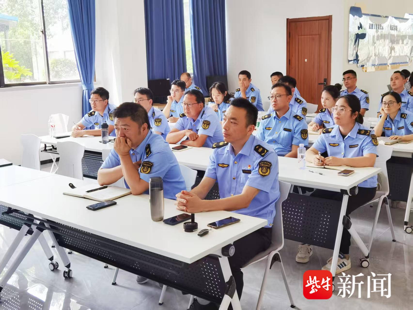 
                        4:3图片