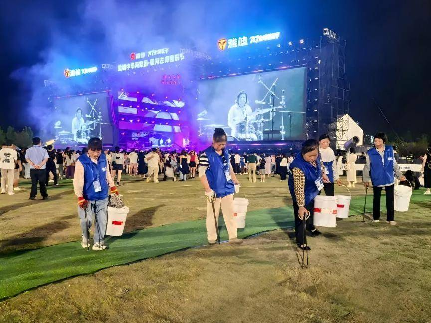 
                        4:3图片