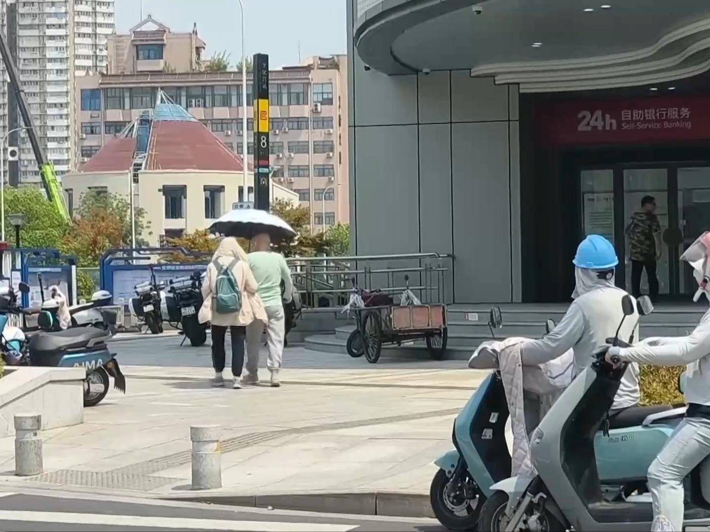 
                        4:3图片