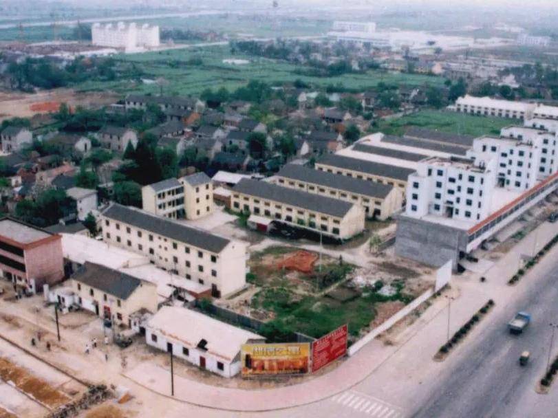 
                        4:3图片
