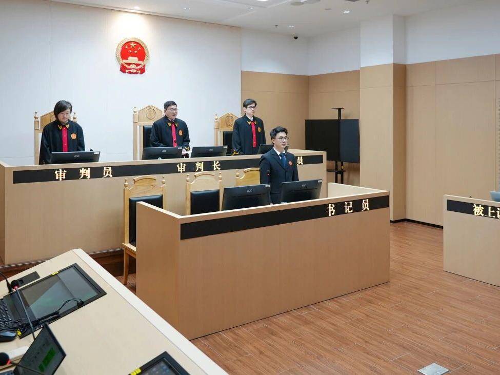 
                        4:3图片