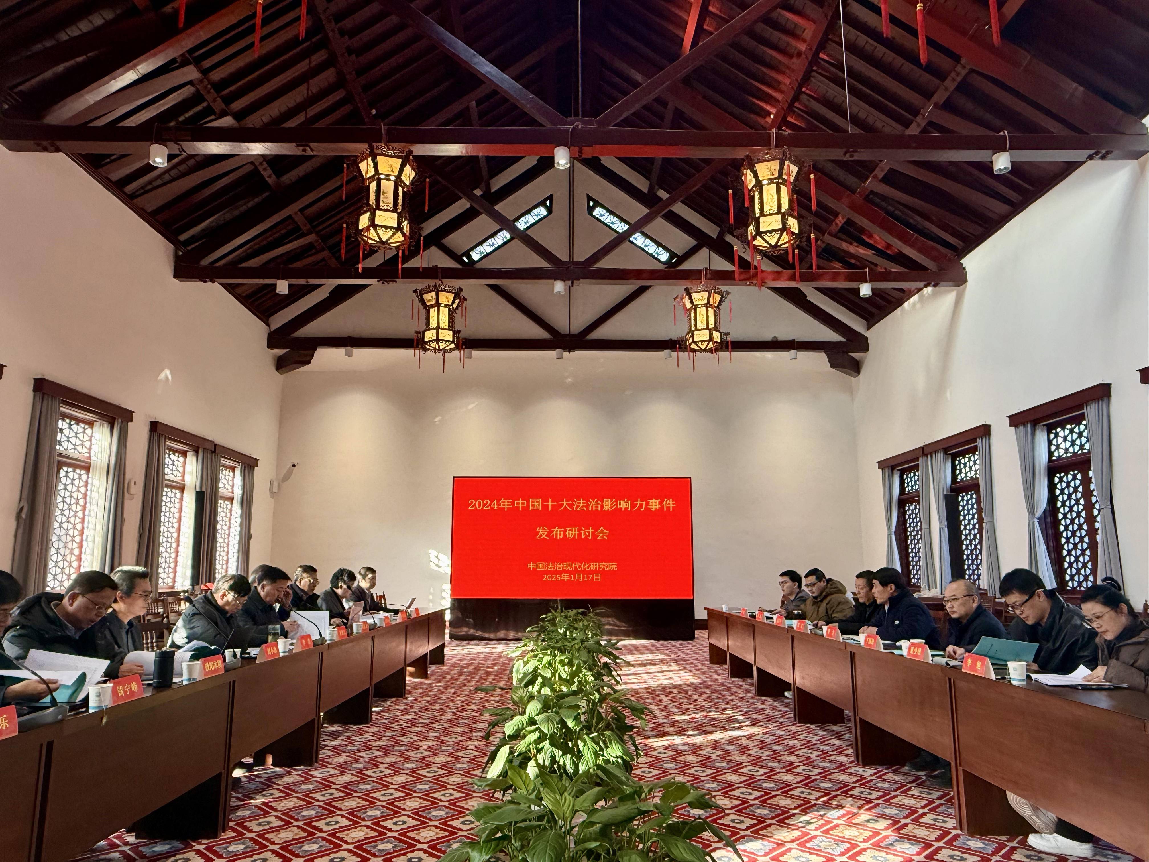 
                        4:3图片