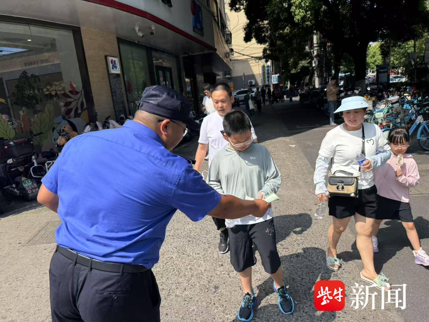 
                        4:3图片
