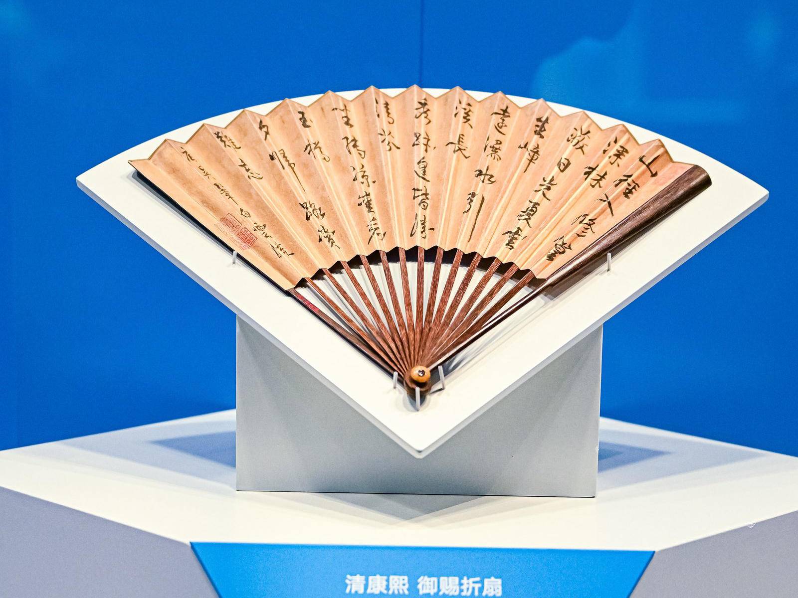 
                        4:3图片