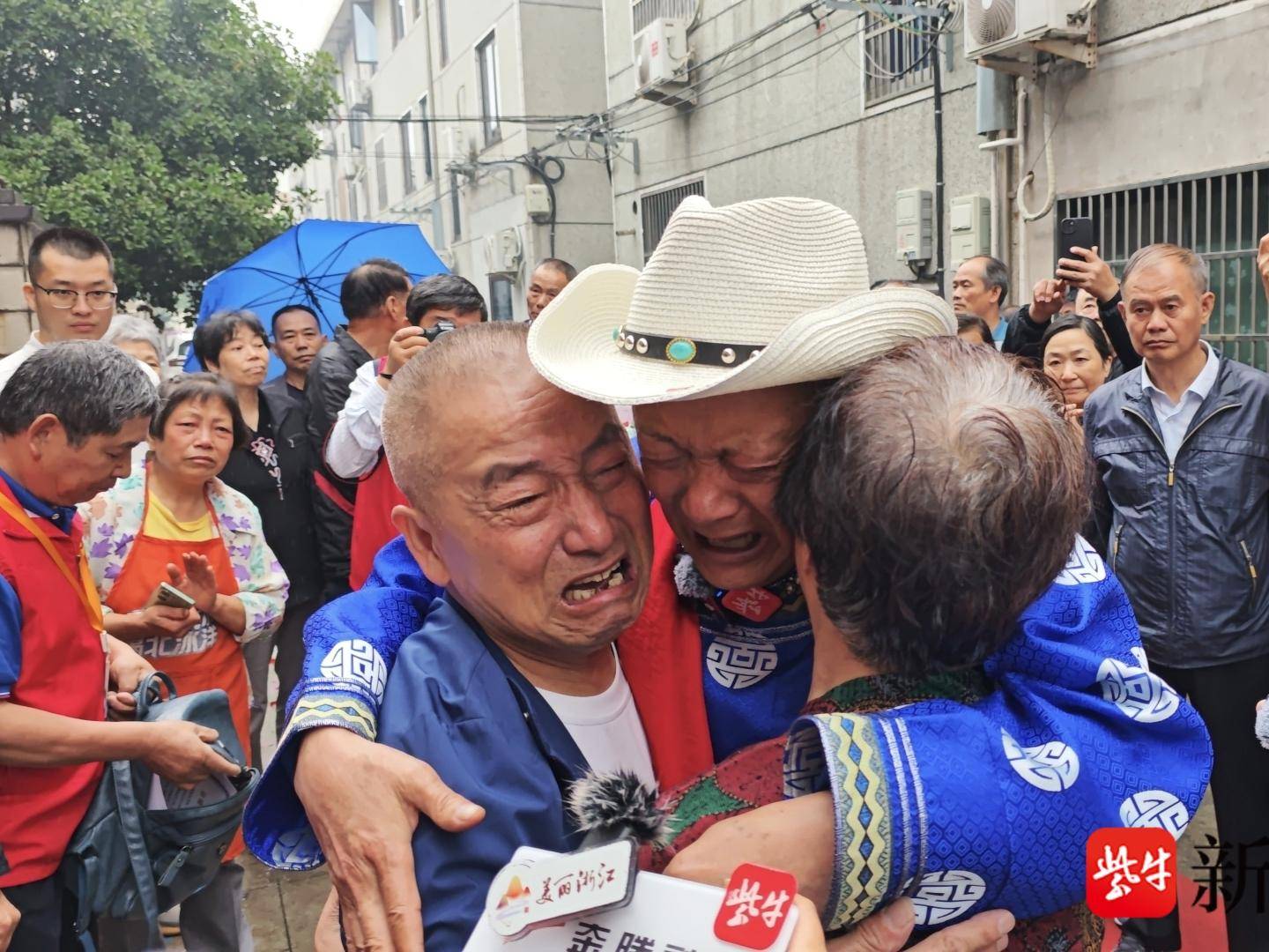 
                        4:3图片