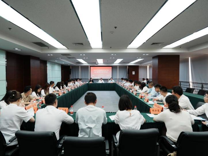 
                        4:3图片