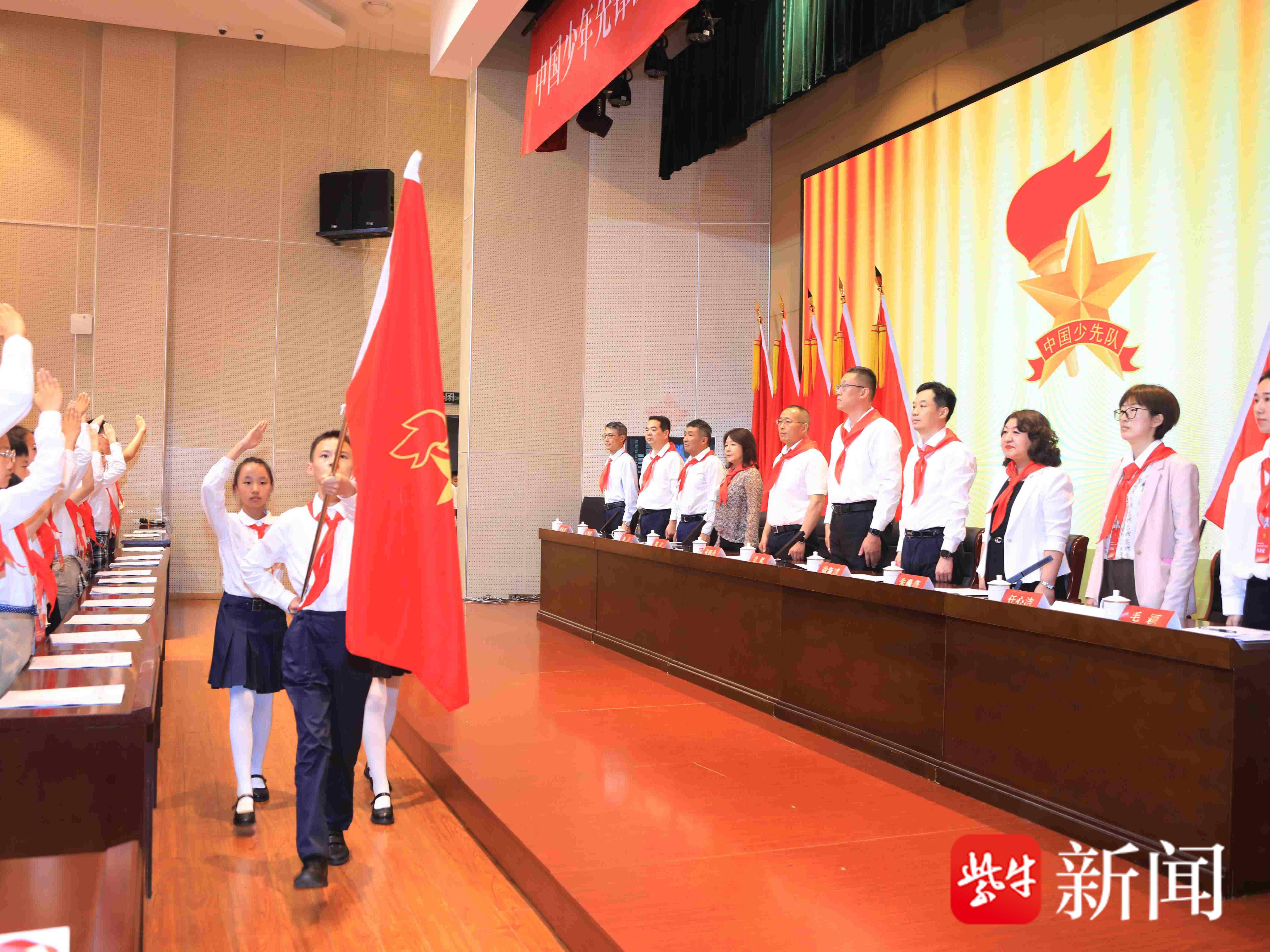 
                        4:3图片
