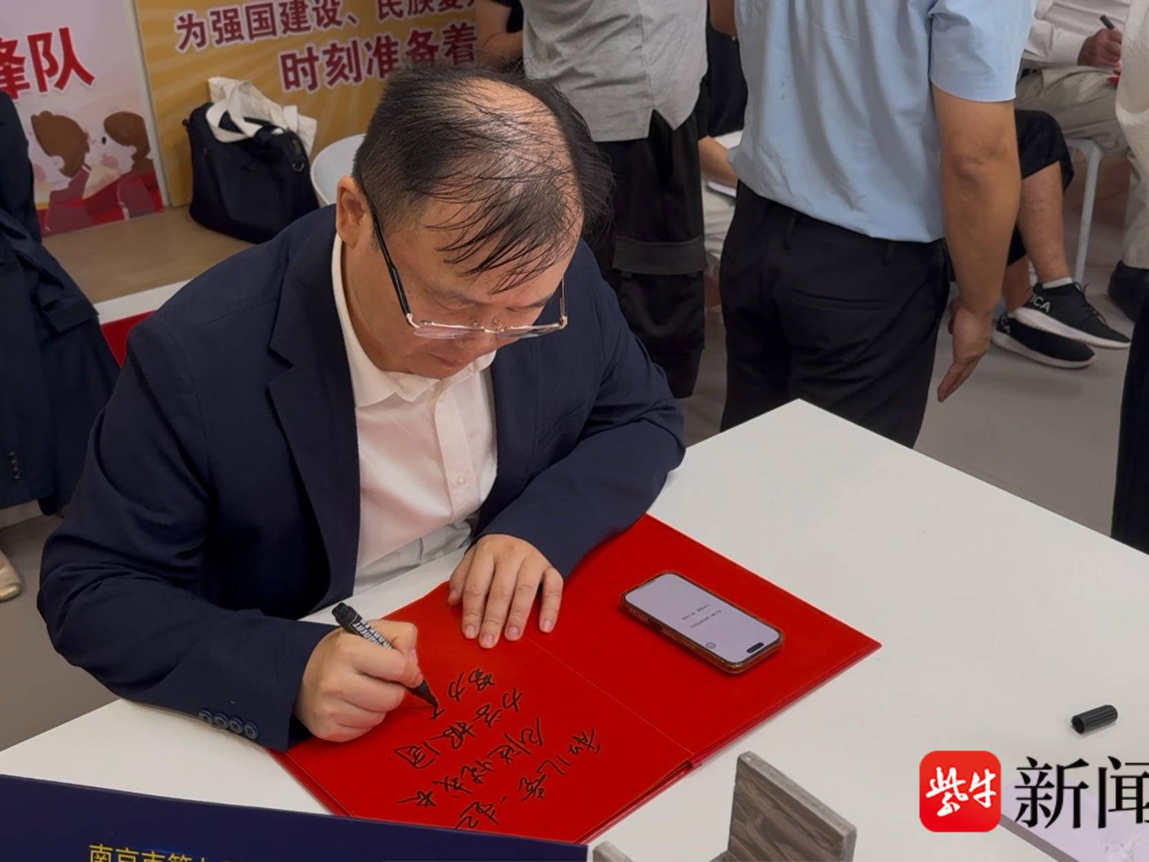 
                        4:3图片