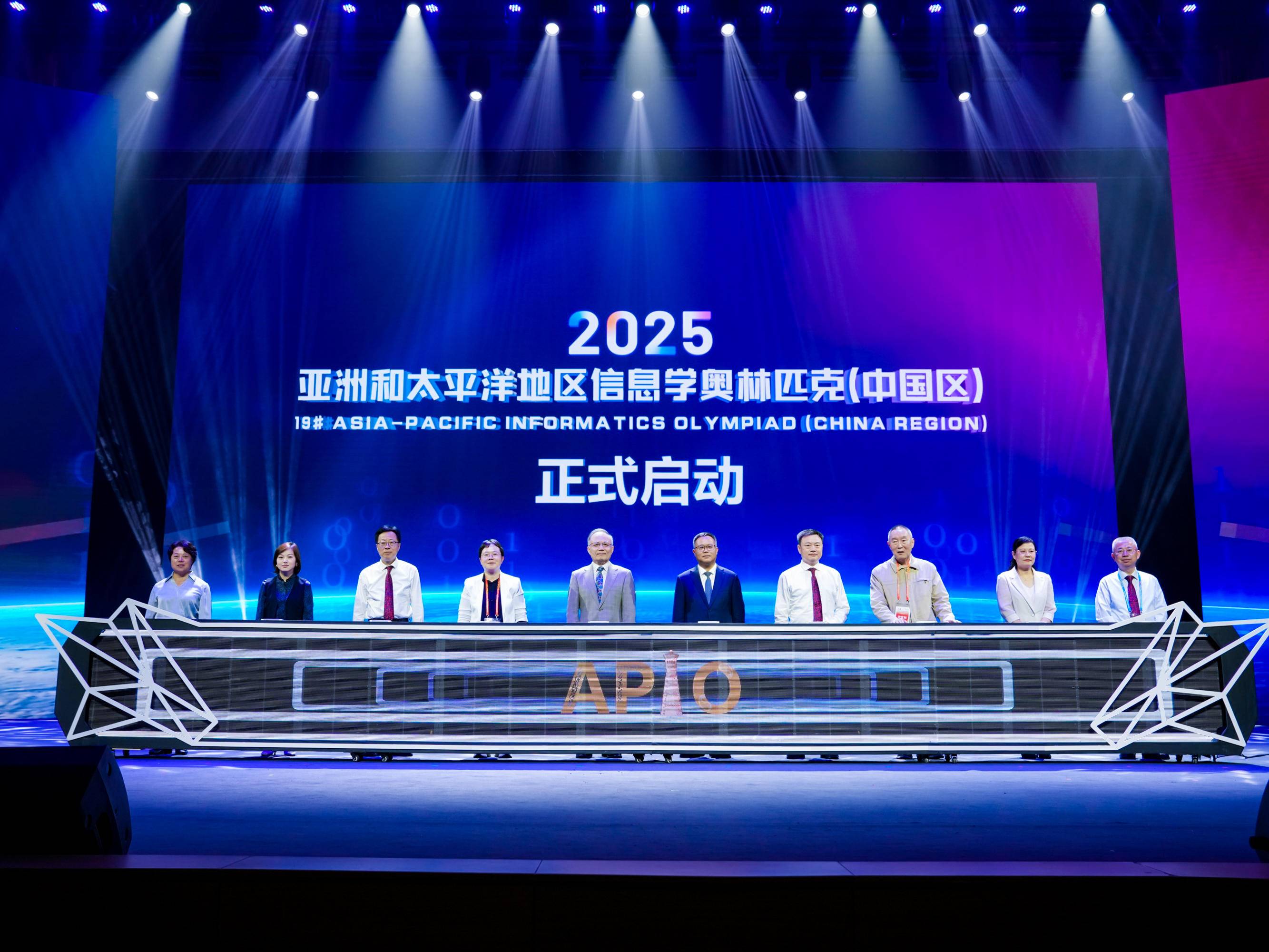 
                        4:3图片
