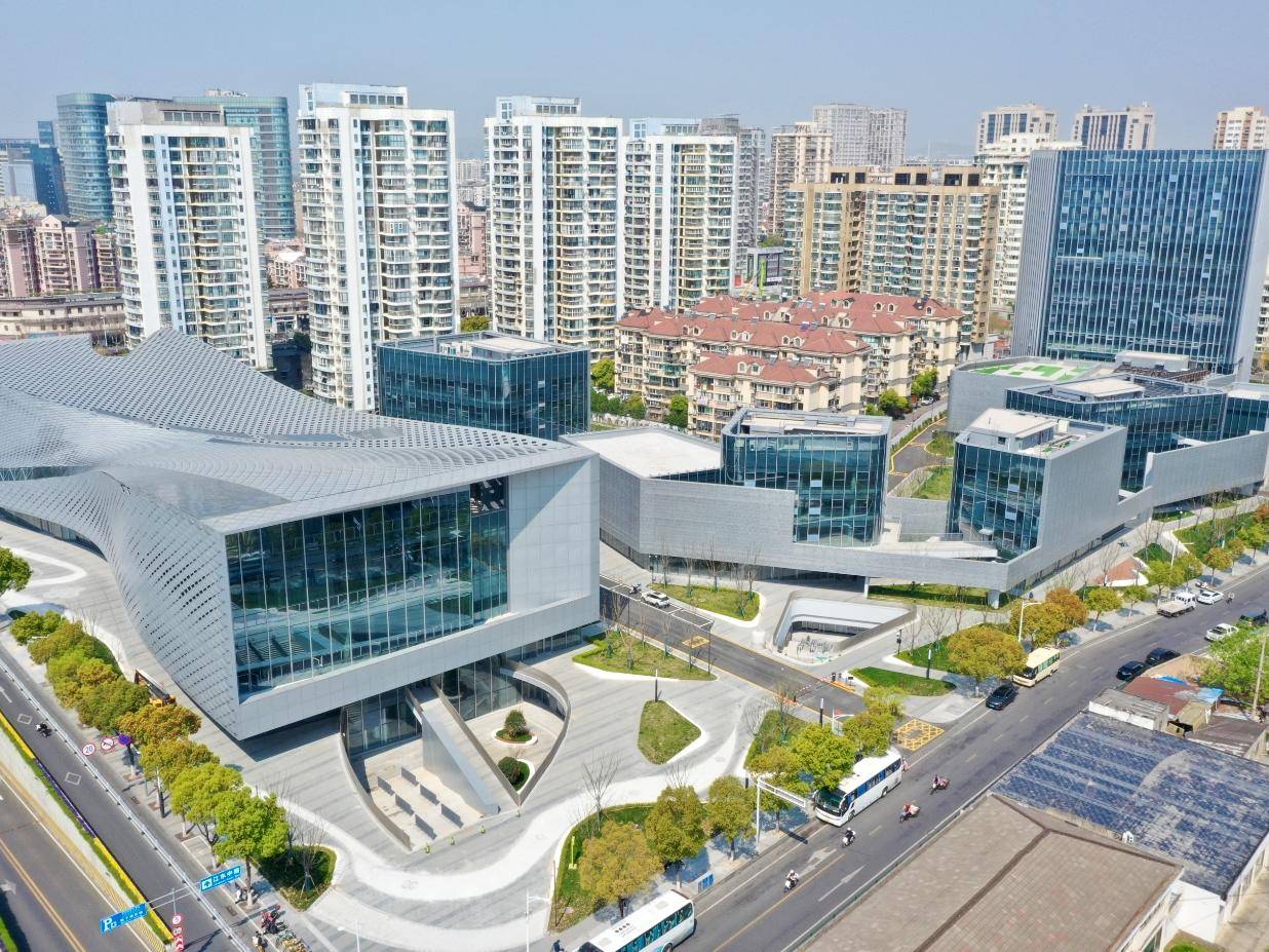 
                        4:3图片