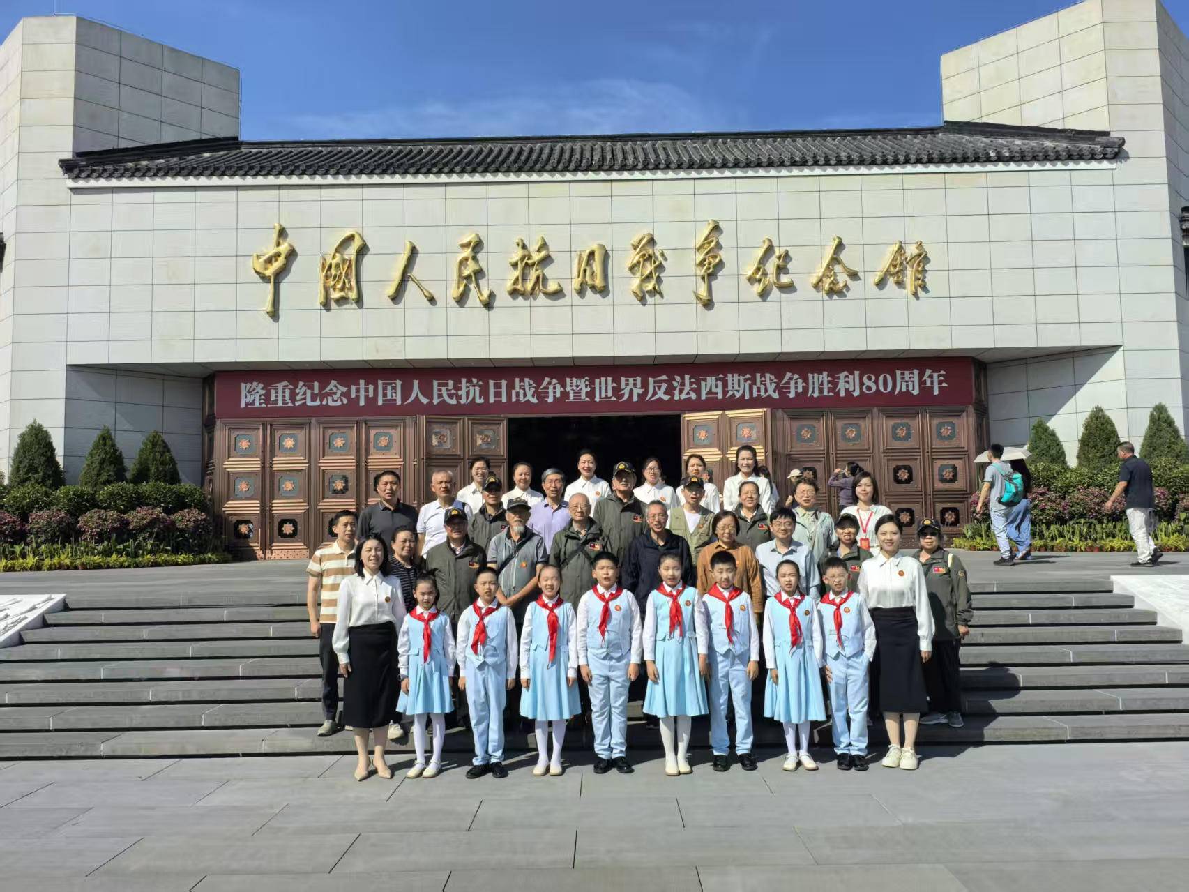 
                        4:3图片