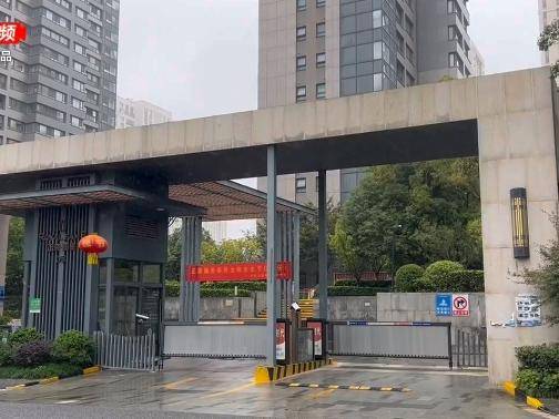 
                        4:3图片